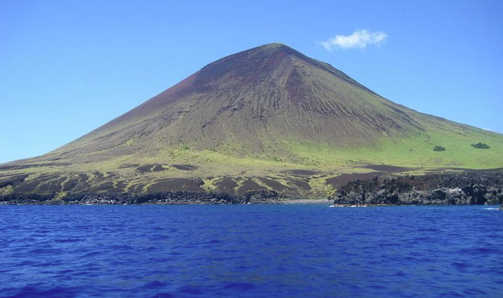 巴比亚山（Mount Babuyan）